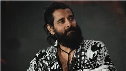 விக்ரம் - எம்.எஸ்.விஸ்வநாதன் இணைந்து பாடிய பாடல் எது? அட சூப்பர்ஹிட் பாட்டு தானா?