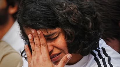 ബ്രിജ് ഭൂഷണെതിരെയുള്ള പരാതി; പിൻമാറാൻ കുടുംബത്തിന് മേൽ ശക്തമായ സമ്മർദ്ദം ചെലുത്തി: സാക്ഷി മാലിക്