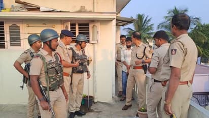 ವಿಧಾನಸಭಾ ಚುನಾವಣೆ ಹಿನ್ನೆಲೆ: 40 ರೌಡಿಗಳ ಮನೆಗಳ ಮೇಲೆ ಪೊಲೀಸರ ದಾಳಿ