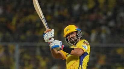 'അവനെ കിട്ടുമെങ്കില് പിന്നെ വേറൊന്നും നോക്കേണ്ട'; ഐപിഎല് ലേലത്തിന് മുമ്പ് രഹാനെയെക്കുറിച്ച് ധോണി പറഞ്ഞത്