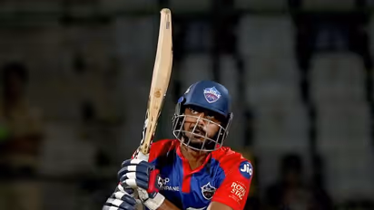 അക്സര് പട്ടേല് ലോകോത്തര ഹിറ്റര്; സണ്റൈസേഴ്സിന് മുന്നറിയിപ്പുമായി ഷെയ്ന് വാട്സണ്