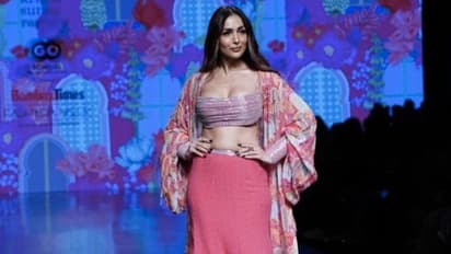 'ഈ പ്രായത്തിലും ഇതെങ്ങനെ?'; നാല്‍പത്തിയൊമ്പതുകാരിയായ ബോളിവുഡ് താരത്തിന് കയ്യടി...