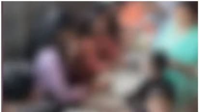 കുട്ടനാട്ടില്‍ കള്ളുഷാപ്പില്‍ കുട്ടികള്‍ക്കൊപ്പം മദ്യപാനം; ഷാപ്പ് നടത്തിപ്പുകാരനെതിരെ കേസെടുത്ത് എക്സൈസ്