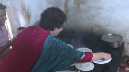 Karnataka election 2023: மைசூரில் ஓட்டலில் பிரியங்கா காந்தி வத்ரா செய்த காரியம்; வைரல் வீடியோ!!