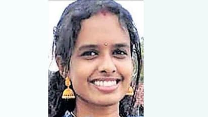 ആലപ്പുഴ ജില്ലയിൽ അഗ്നിശമനസേനയിൽ ആദ്യ ഫയർവുമൺ ആകാനുള്ള നിയോഗത്തിൽ ശ്രീന 