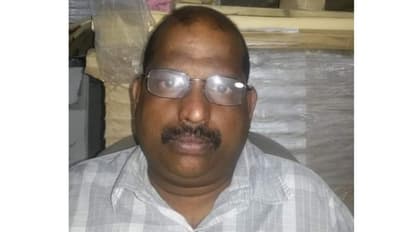 നാട്ടില്‍ പോകേണ്ട ദിവസം ഹൃദയാഘാതം മൂലം മരണപ്പെട്ട പ്രവാസിയുടെ മൃതദേഹം നാട്ടിലേക്ക് കൊണ്ടുപോയി