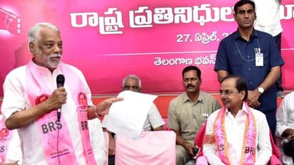 బీఆర్ఎస్కు షాక్: కాంగ్రెస్లోకి కేశవరావు, జీహెచ్ఎంసీ మేయర్