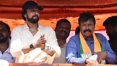 2ನೇ ದಿನವೂ ಉತ್ತರ ಕರ್ನಾಟಕದಲ್ಲಿ ಸುದೀಪ್ ಪ್ರಚಾರ ಅಬ್ಬರ: ಕಿಚ್ಚನ ನೋಡಲು ಮುಗಿಬಿದ್ದ ಜನ