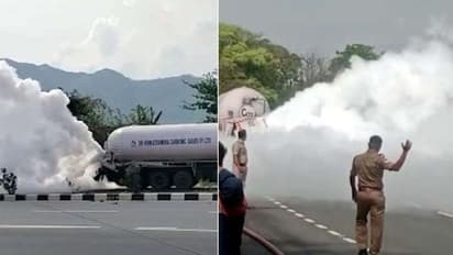 நடுரோட்டில் பயங்கரம்.. டேங்கர் லாரியிலிருந்து வெளியேறிய கார்பன் டை ஆக்சைடு.. அலறிய பொதுமக்கள்..!