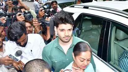 'Upar wale se kaise bachoge': Netizens bash Sooraj Pancholi for giving sweets to paps post acquittal