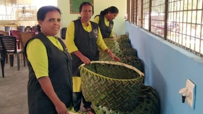 തൃശുര് പൂരത്തിന്റെ മാലിന്യം ശേഖരിക്കാന് വല്ലങ്ങള് വടക്കാഞ്ചേരിയില്നിന്ന്