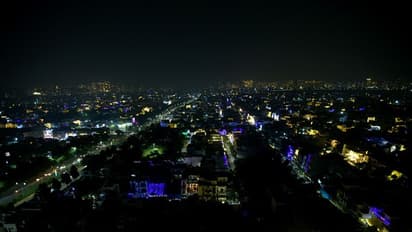 മെട്രോ നഗരത്തിൽ ജീവിക്കാൻ പ്രതിമാസം 50,000 രൂപ മതിയാകില്ലെന്ന് യുവതി; പ്രതികരണവുമായി നെറ്റിസണ്സ്