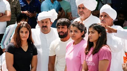 ಕುಸ್ತಿಪಟುಗಳ ಬೆಂಬಲಕ್ಕೆ ನಿಂತ ಪ್ರಿಯಾಂಕ ಗಾಂಧಿ, ಅರವಿಂದ್ ಕೇಜ್ರಿವಾಲ್‌