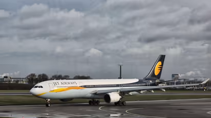 ജെറ്റ് എയർവേയ്സിന് പറക്കാൻ അനുമതി; എയർപോർട്ട് ഓപ്പറേറ്റർ സർട്ടിഫിക്കറ്റ് പുതുക്കി ഡിജിസിഎ