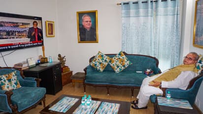 Jammu Kashmit bribery cases CBI quizzes ex-JK guvorner Satya Pal Malik for five hours over his claims