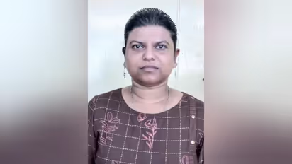 கப்பலில் வேலை வாங்கி தருவதாக கூறி ரூ.40 லட்சம் மோசடி; கணவன், மனைவி கைது