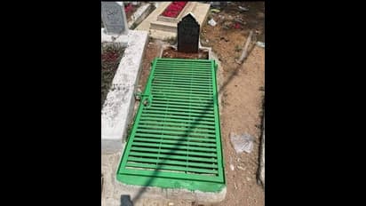 తాళం వేసిన సమాధి పాకిస్తాన్లో కాదు.. హైదరాబాద్లోనే: వైరల్ ఫొటో Fact Check (Video)