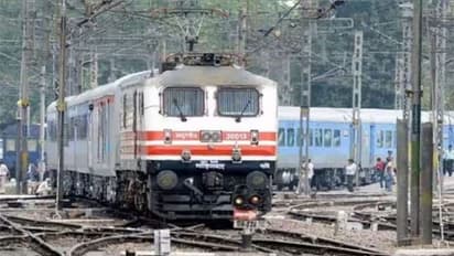Indian Railways: கன்பார்ம் ஆன ரயில் டிக்கெட்டை ஐஆர்சிடிசி இணையதளத்தில் மாற்றுவது எப்படி?