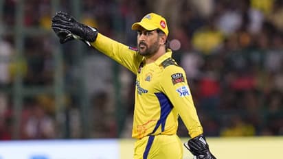 20-ാം ഓവറിലെ സിക്‌സുകള്‍; റെക്കോര്‍ഡില്‍ 'തല' ബഹുദൂരം മുന്നില്‍ 