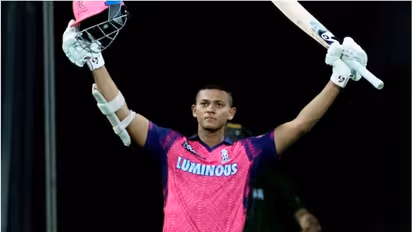 മത്സരം ജയ്സ്വാളും ഡുപ്ലെസിയും തമ്മില്! ബട്ലറെ കാത്ത് നിര്ണായക നാഴികക്കല്ല്; റോയല് പോര് തീപ്പാറും