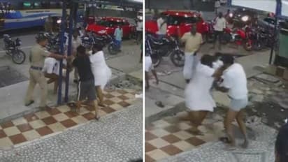 நடுரோட்டில் வேட்டியை கிழித்து மோதிக்கொண்ட பாஜக-இந்து மக்கள் கட்சி நிர்வாகிகள்.!அலறியடித்து ஓடிய பொதுமக்கள்