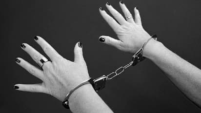 ഒമ്പതുലക്ഷം രൂപയ്ക്ക് 20 പെട്ടി മനുഷ്യ ശരീരഭാഗങ്ങൾ വിറ്റു, ആർക്കൻസാസില് മുൻ മോർച്ചറി ജീവനക്കാരി അറസ്റ്റിൽ