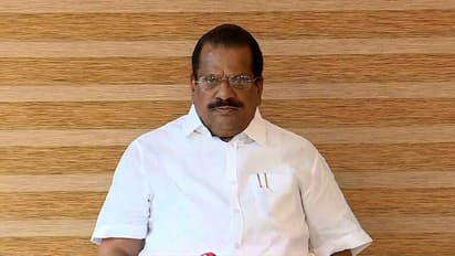 പാർട്ടി യോഗത്തിൽ വികാരനിർഭരനായി ഇപി; പോരാട്ടത്തിൻ്റെ ചരിത്രം പറഞ്ഞ് വിശദീകരണം; ആരും കുറ്റപ്പെടുത്തിയതുമില്ല