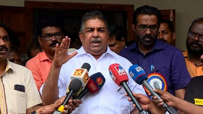 'കക്കുകളിയാണെങ്കിലും കൊക്കുകളിയാണെങ്കിലും ശരിയല്ല': വിവാദത്തിൽ പ്രതികരണവുമായി മന്ത്രി സജി ചെറിയാൻ
