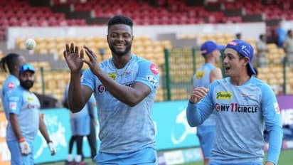 കെ എല് രാഹുല് പുറത്തായപ്പോഴും ക്വിന്റണ് ഡികോക്ക് ലഖ്നൗ ഇലവനിലെത്തില്ല; കാരണമുണ്ട്