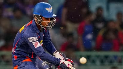 ലഖ്നൗ-ചെന്നൈ മത്സരം തടസപ്പെട്ടു; മഴയില് മിന്നലായി ആയുഷ് ബദോനി, ഫിഫ്റ്റി