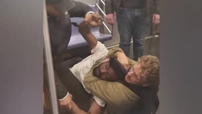 ട്രെയിനില് ബഹളം വച്ച യുവാവിനെ സഹയാത്രികര് പിടിച്ചൊതുക്കി; ഇതിനിടെ യുവാവിന് ദാരുണാന്ത്യം