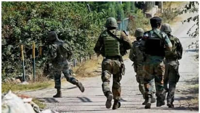 ബാരാമുള്ളയിൽ ഭീകരരും സുരക്ഷാ സേനയുമായി ഏറ്റുമുട്ടി; രണ്ട് ഭീകരരെ വധിച്ചു