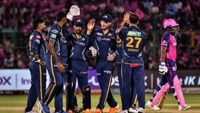 എന്ത് വിധിയിത്, വല്ലാത്ത ചതിയിത്; കുഞ്ഞന് സ്കോറില് പുറത്തായി രാജസ്ഥാന് റോയല്സ്, സഞ്ജു ടോപ്പര്