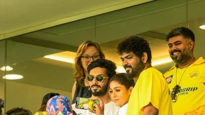 IPL 2023: CSK  - MI ஆட்டத்தை காண சேப்பாக்கத்தில் கூடிய நயன்தாரா, தனுஷ், உள்ளிட்ட பல பிரபலங்கள்! போட்டோஸ்!