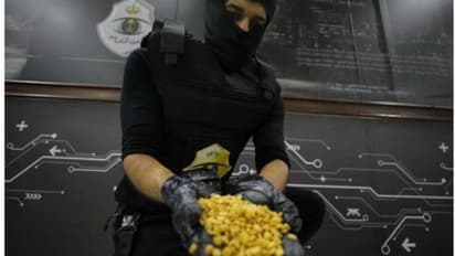 സൗദി അറേബ്യയില് വൻ മയക്കുമരുന്ന് വേട്ട; വിദേശികള് ഉള്പ്പെടെ ഏഴംഗ സംഘം പിടിയില്