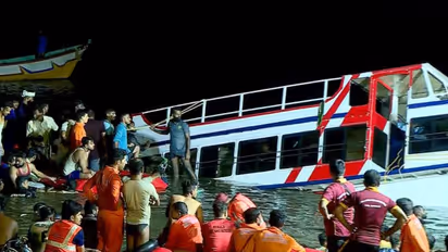 ಕೇರಳ: ಹೌಸ್‌ಬೋಟ್‌ ಮಗುಚಿ 22 ಮಂದಿ ದುರ್ಮರಣ; ತಲೆಕೆಳಗಾದ ಡಬ್ಬಲ್‌ ಡೆಕ್ಕರ್‌ ಬೋಟ್‌