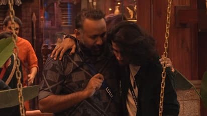 'മാരാര്‍ക്ക് പുറത്ത് ഭയങ്കര നെ​ഗറ്റീവാ'; പോകുംമുന്‍പ് വിഷ്‍ണുവിന് ഒമര്‍ ലുലു നല്‍കിയ ഉപദേശം