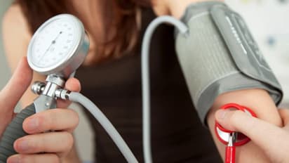 ഉയര്ന്ന രക്തസമ്മർദ്ദം നിയന്ത്രിക്കാന് കഴിക്കേണ്ടതും ഒഴിവാക്കേണ്ടതുമായ ഭക്ഷണങ്ങള്...