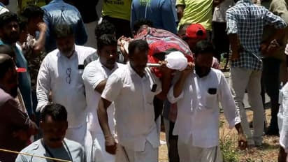 താനൂർ ബോട്ടപകടം: മരിച്ച 15 പേരും കുട്ടികൾ, അഞ്ച് പേർ സ്ത്രീകൾ; രണ്ട് പുരുഷന്മാരും മരിച്ചു: പട്ടിക