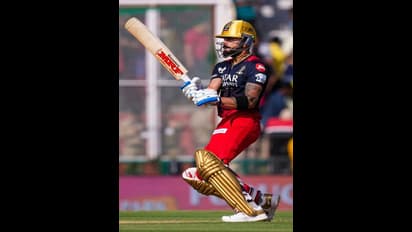 കിംഗ് കോലിയെ മടക്കിയയച്ച് മലയാളി താരം ആസിഫ്!  രാജസ്ഥാന്‍ റോയല്‍സിനെതിരെ ആര്‍സിബിക്ക് പതിഞ്ഞ തുടക്കം