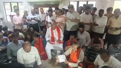 Karnataka Election 2023: CM Bommai recites ‘Hanuman Chalisa’ in Hubballi - WATCH