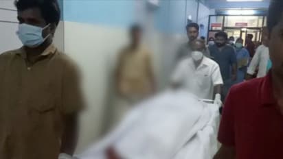 കുടുംബ വഴക്ക്; ഭാര്യയുടെ നെഞ്ചിൽ കത്തികൊണ്ട് കുത്തി, പിന്നാലെ ഭർത്താവ് ട്രെയിന് മുന്നിൽ ചാടി ജീവനൊടുക്കി