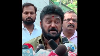 ಯಾರೆಲ್ಲ ಸೆಲೆಬ್ರಿಟಿಗಳು ಮತದಾನ ಮಾಡಿದ್ರು...ವೋಟ್ ಮಾಡಿದ ಸಿನಿ ಗಣ್ಯರ ಫೋಟೋಗಳು 