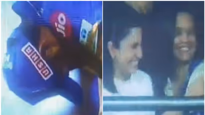 നിരാശയോടെ തലകുനിച്ച് രോഹിത്; ആശ്വാസത്തോടെ പരസ്പരം കെട്ടിപ്പിടിച്ച് ആഘോഷിച്ച് അനുഷ്കയും ദീപികയും, വീഡിയോ