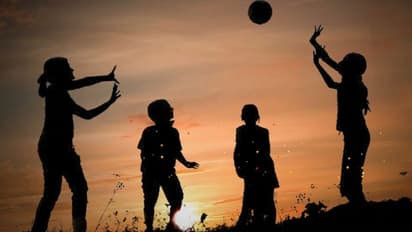 അവധിക്കാല ക്ലാസുകൾ നടത്താം: സർക്കാർ ഉത്തരവിന് ഹൈക്കോടതി സ്റ്റേ