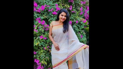 த்ரிஷாவுக்கே டஃப் கொடுக்கும் விதத்தில் நெஞ்சில் டாட்டூ குத்திய பிக்பாஸ் ரக்ஷிதா! என்ன போட்டுருக்காங்க பாருங்க!