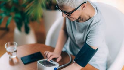 బీపీ కంట్రోల్ లో ఉండాలంటే వీటిని పొరపాటున కూడా తినకండి