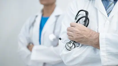 ಎಲ್ಲ ವೈದ್ಯರಿಗಿನ್ನು ವಿಶಿಷ್ಟ ಗುರುತು ಸಂಖ್ಯೆ ಕಡ್ಡಾಯ: ನಕಲಿ ವೈದ್ಯರ ಹಾವಳಿ ತಡೆಗೆ ಕೇಂದ್ರ ಸರ್ಕಾರ ಮಹತ್ವದ ಕ್ರಮ