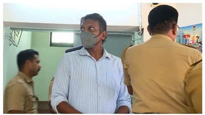 എൺപതുകാരിക്കും രക്ഷയില്ല; വൃദ്ധക്ക് നേരെ പീഡന ശ്രമം, അയൽവാസി പിടിയിൽ, അകത്ത് കടന്നത് വാതിൽചവിട്ടി പൊളിച്ച്