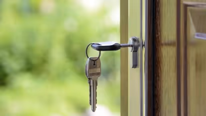 വാടകവീട്ടിൽ വാടകക്കാരൻ മരിച്ചു കിടന്നു, വീട്ടുടമ കണ്ടെത്തിയത് ആറ് വർഷങ്ങൾക്ക് ശേഷം